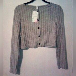 NWT Women's XL cropped knit button up long sleeve sweater